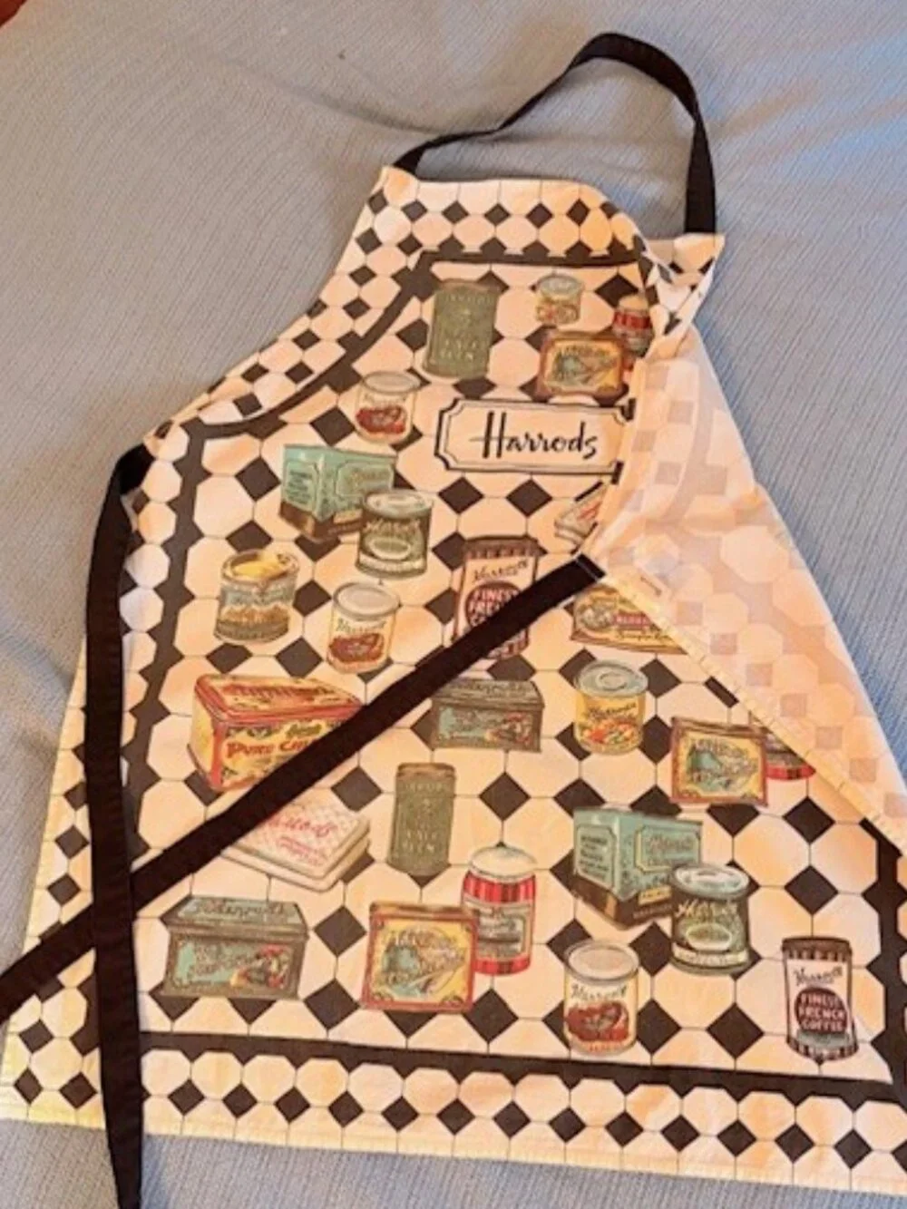 Cute! Harrods Kitchen Apron/100% Cotton